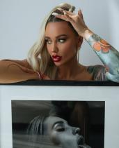 Повія Ульяна